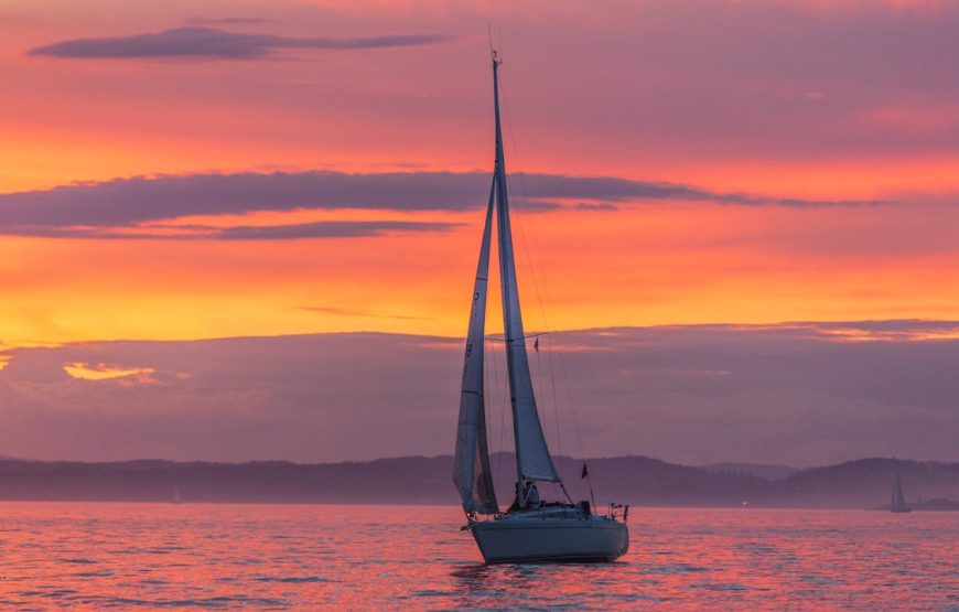 Private Sunset Catamaran (3.5hours)