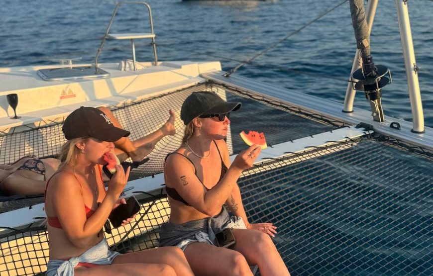 Private Sunset Catamaran (3.5hours)