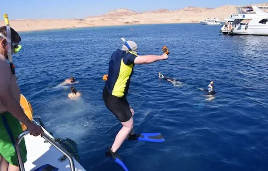 Snorkelling By Boat (Ages 6+yrs)